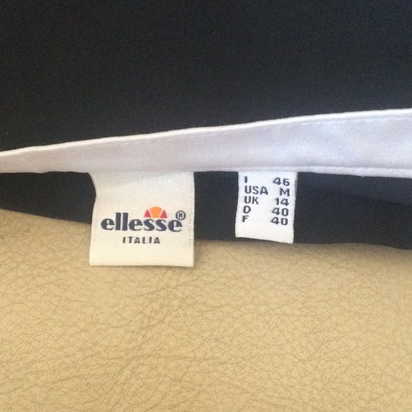 Medium never worn ellesse tennis skirt - Picture 4 of 6